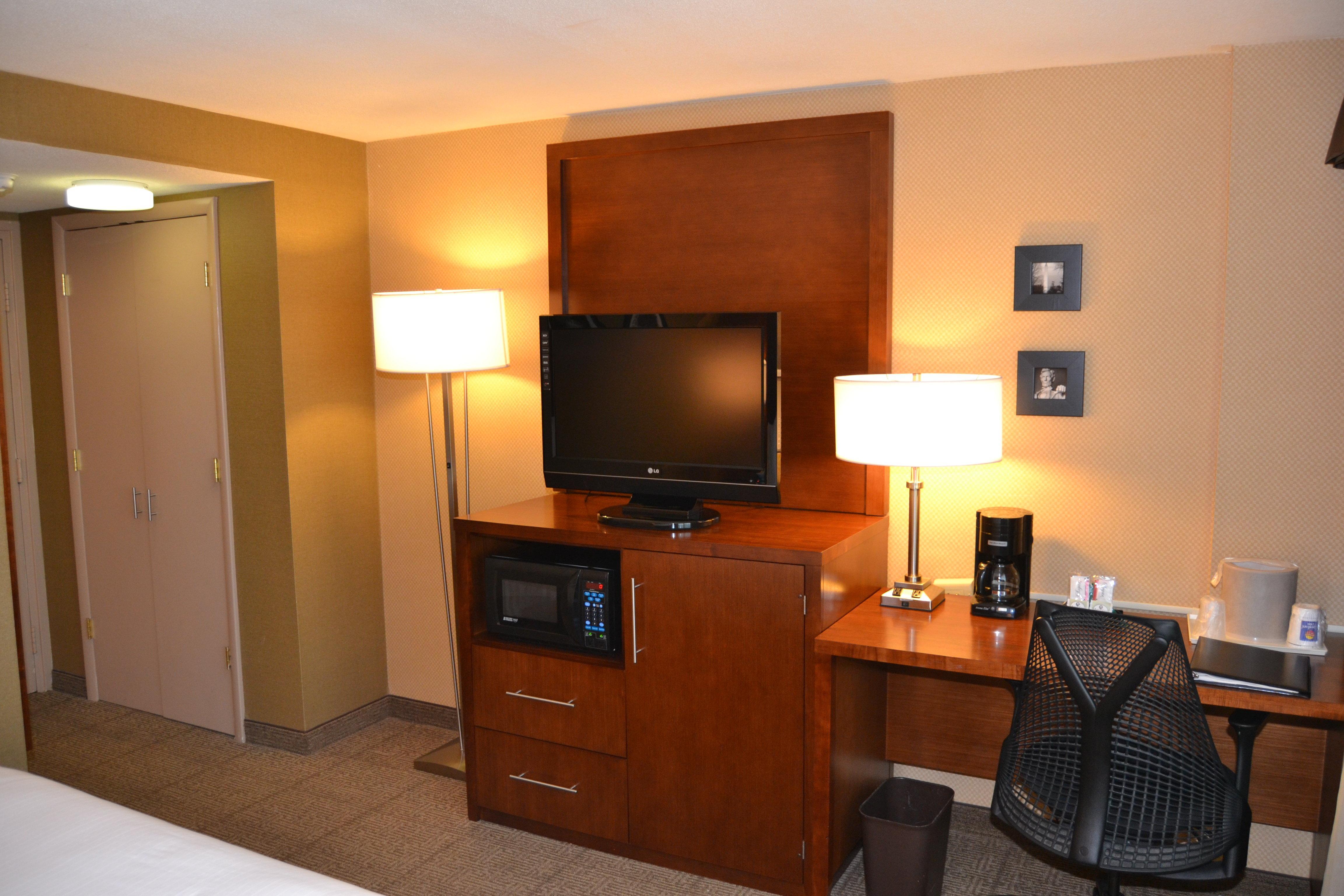Holiday Inn Express Washington Dc Silver Spring By Ihg Exterior photo